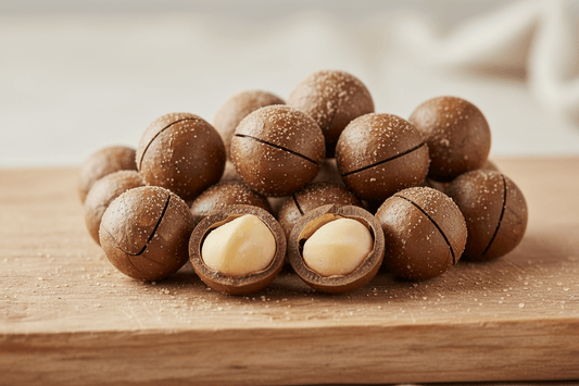 Macadamianötter med skal – Vaniljsmak - Going Nuts AB Macadamianötter med skal – Vaniljsmak